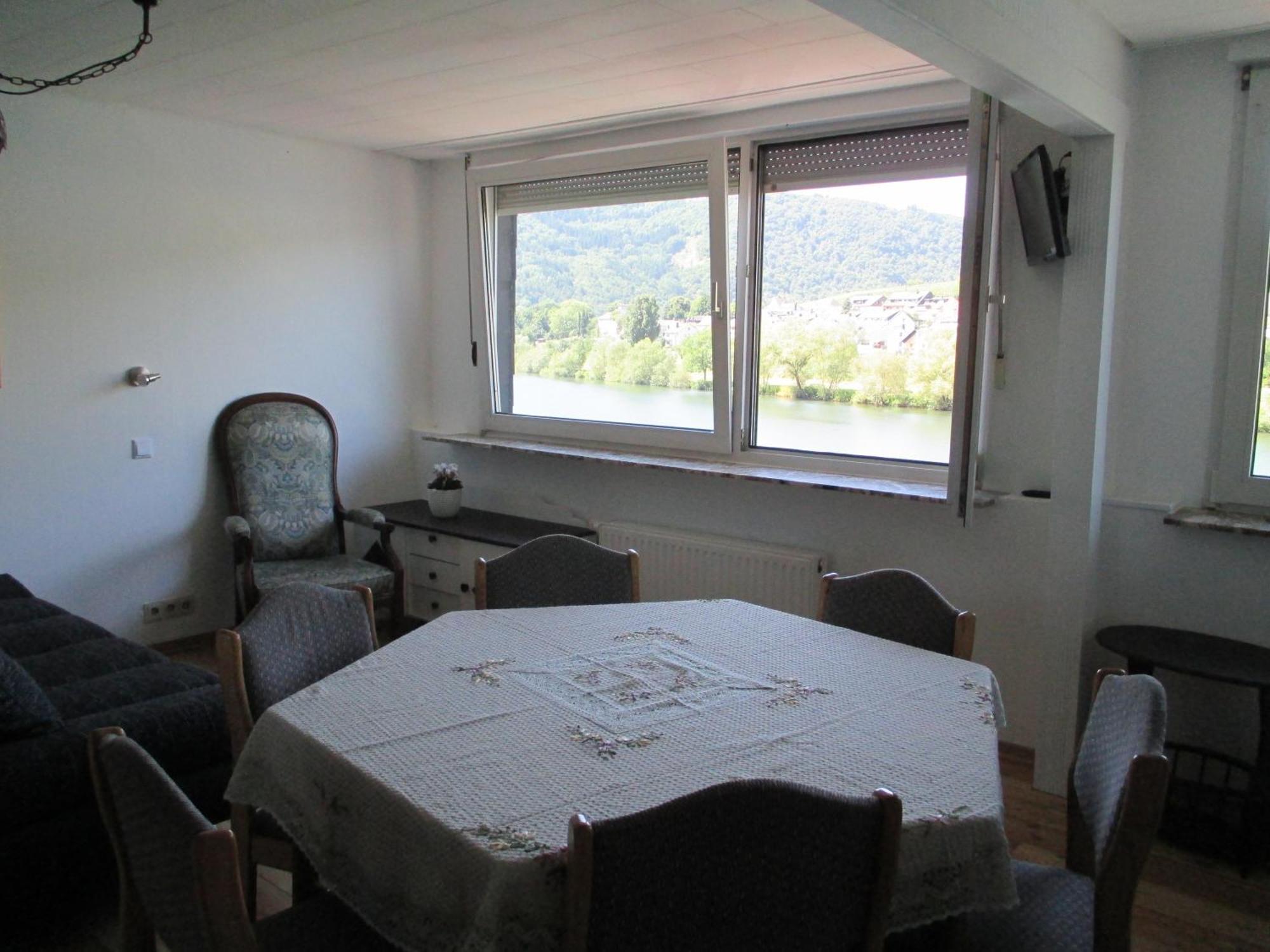 Mosel View Apartment Цел ан дер Мозел Стая снимка